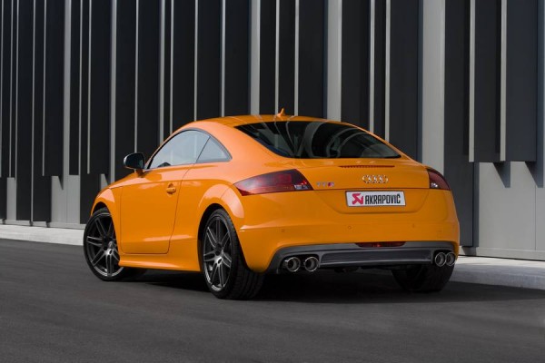 AKRAPOVIC EVOLUTION LINE TITAN AUSPUFF AUDI TTS 8J